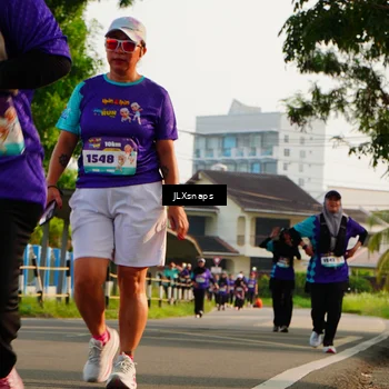 Runner Photo 8258442