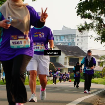 Runner Photo 8258459