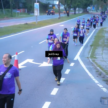 Runner Photo 8258464
