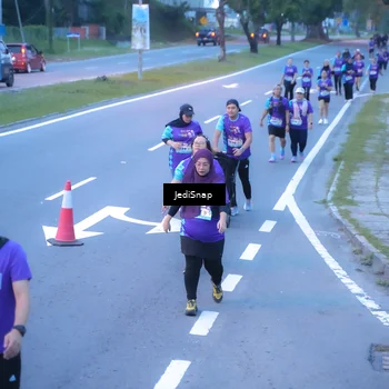 Runner Photo 8258471