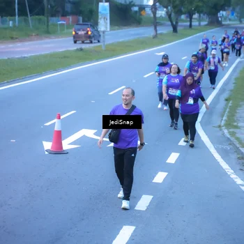 Runner Photo 8258475