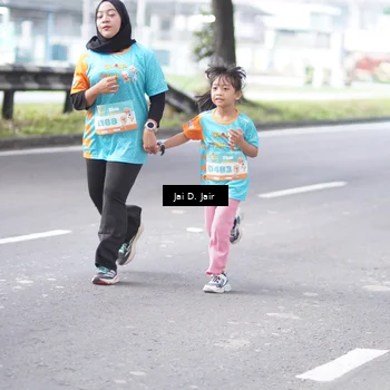 Runner Photo 8258541