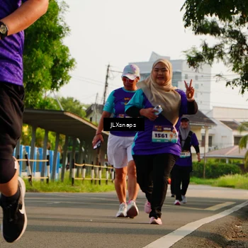 Runner Photo 8258573