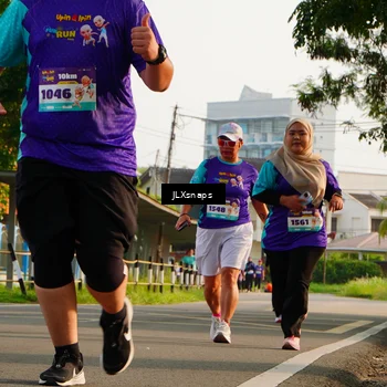 Runner Photo 8258611