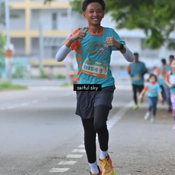 Runner Photo 8258628