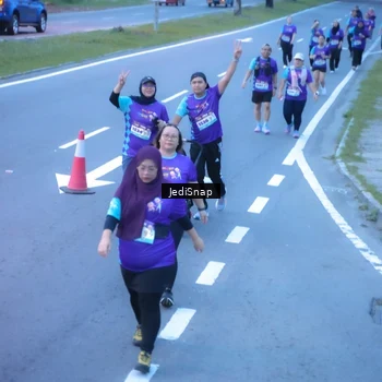 Runner Photo 8258637