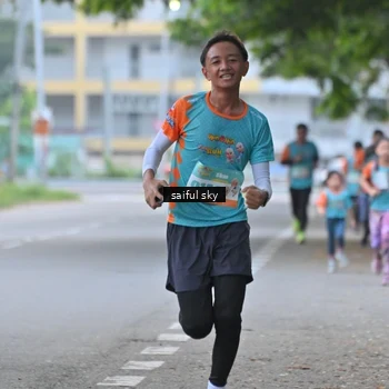 Runner Photo 8258649