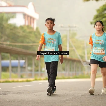 Runner Photo 8258653