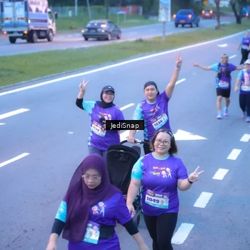 Runner Photo 8258658
