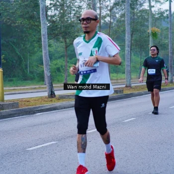 Runner Photo 8258689