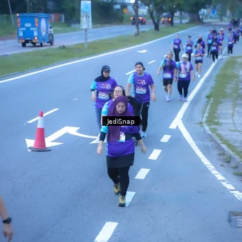 Runner Photo 8258698