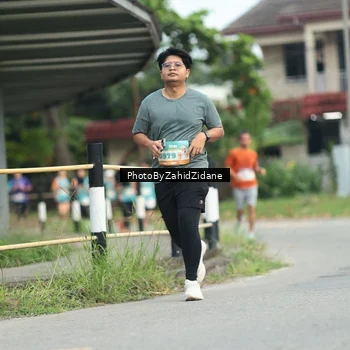Runner Photo 8258710