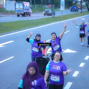 Runner Photo 8258711
