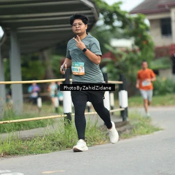 Runner Photo 8258714