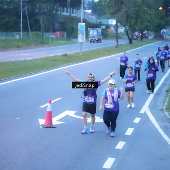 Runner Photo 8258742