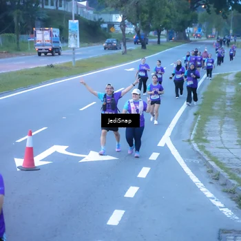 Runner Photo 8258791