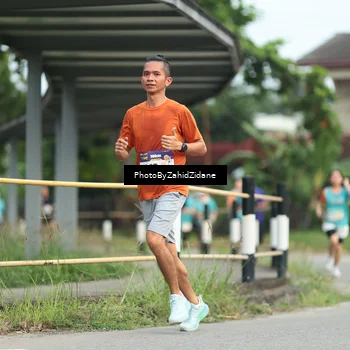 Runner Photo 8258795