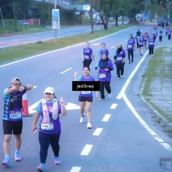 Runner Photo 8258843