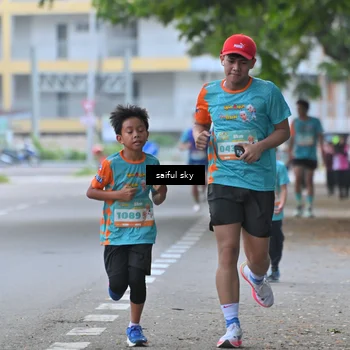 Runner Photo 8258850