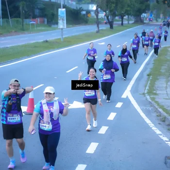 Runner Photo 8258875