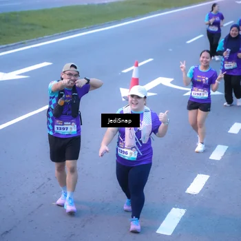 Runner Photo 8258910