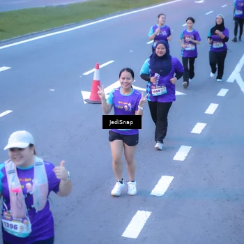 Runner Photo 8258930