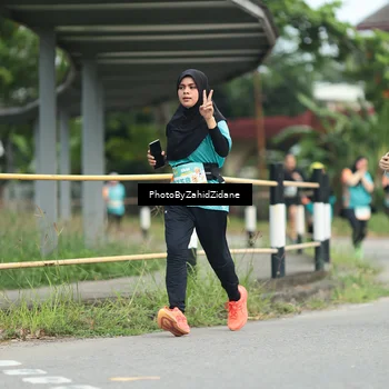 Runner Photo 8258936