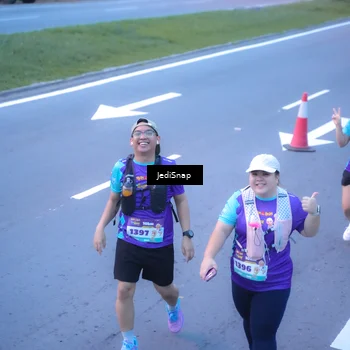 Runner Photo 8258940