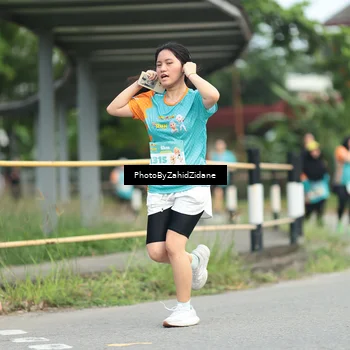 Runner Photo 8258943