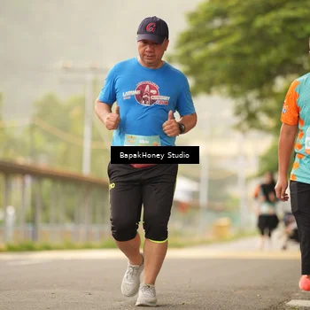 Runner Photo 8258973