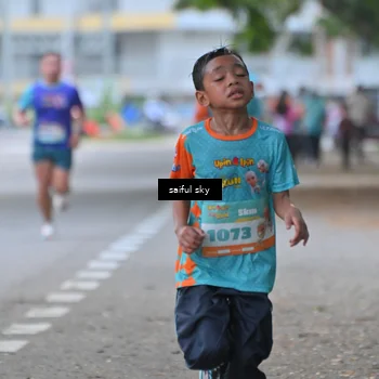 Runner Photo 8259006