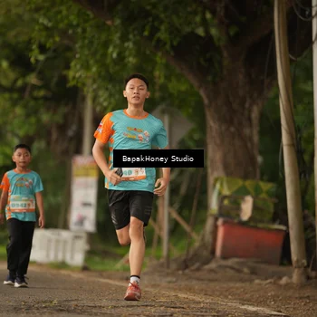 Runner Photo 8259063