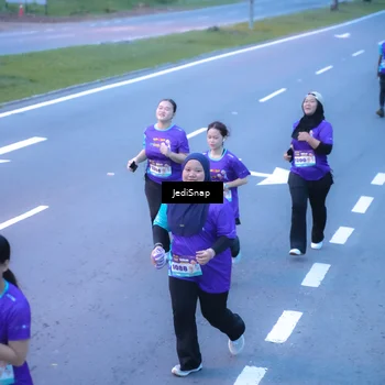 Runner Photo 8259073