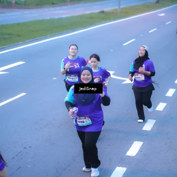 Runner Photo 8259078