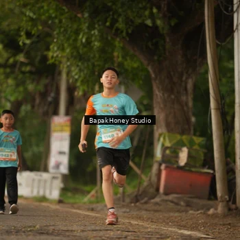 Runner Photo 8259080