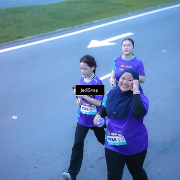 Runner Photo 8259173