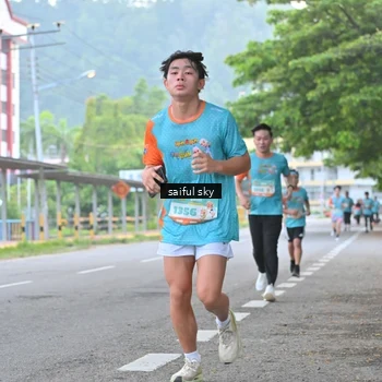 Runner Photo 8259376