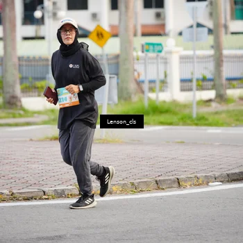 Runner Photo 8259542