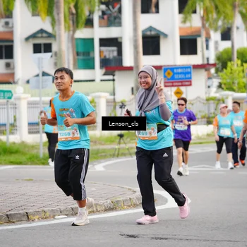 Runner Photo 8259696