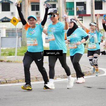 Runner Photo 8259742