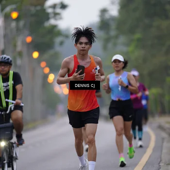 Runner Photo 8259766