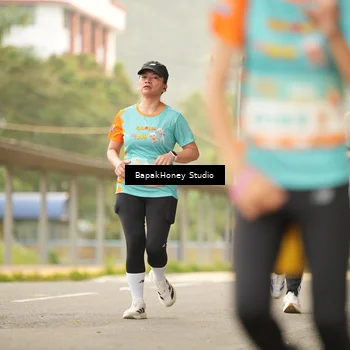 Runner Photo 8259800