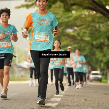 Runner Photo 8259846