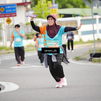 Runner Photo 8259940