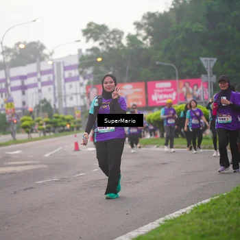 Runner Photo 8260002