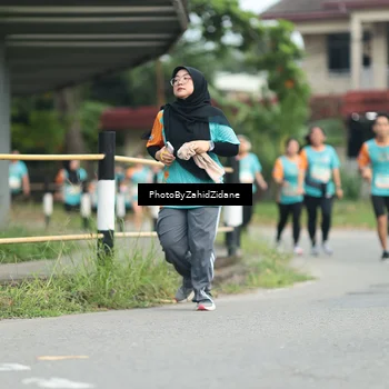 Runner Photo 8260009
