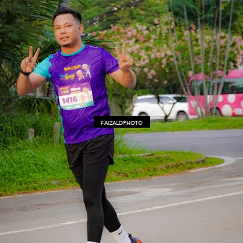 Runner Photo 8260017