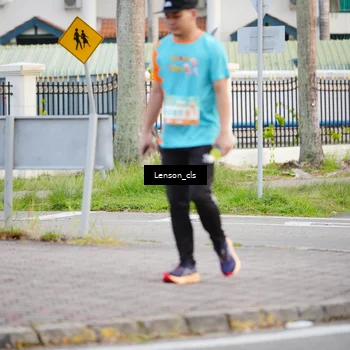 Runner Photo 8260027