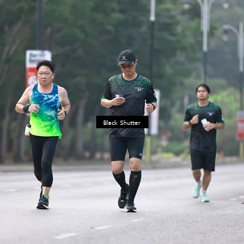 Runner Photo 8260035