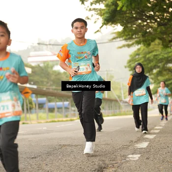 Runner Photo 8260037